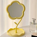 Espejo de escritorio creativo con diseño floral para dormitorios; pieza de gran valor estético y estilo sofisticado, ideal para tocadores y decoración del hogar.