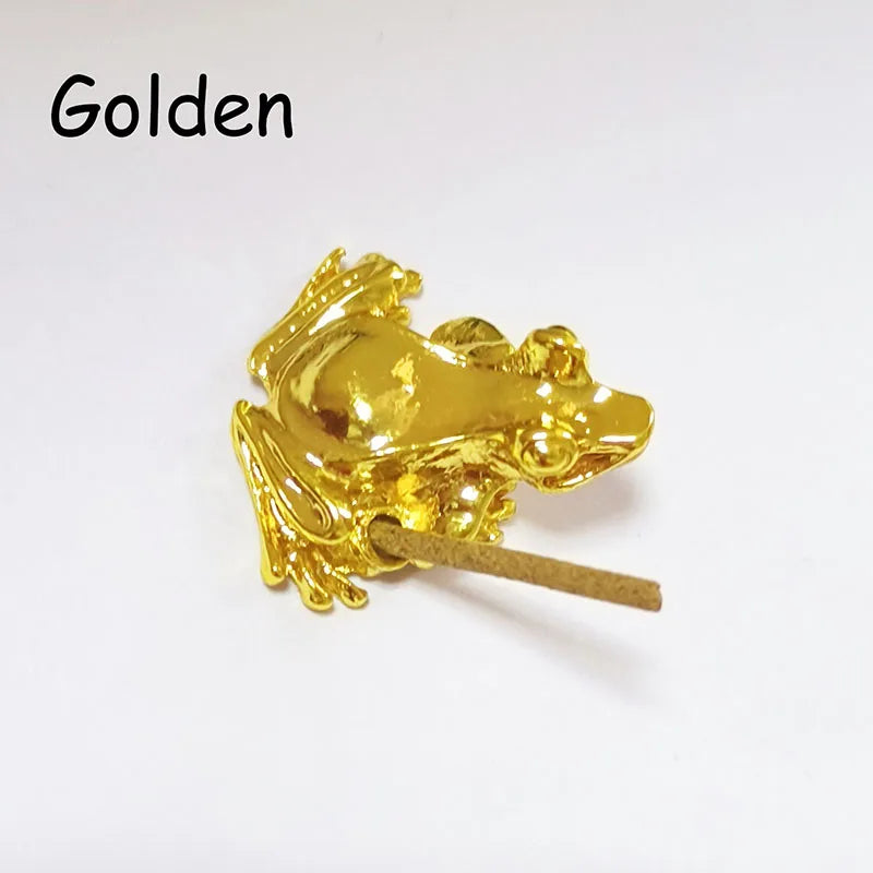 Quemador de incienso vintage de aleación con diseño de rana zen; soporte para varitas de incienso de sándalo; mini escultura decorativa para el hogar y mascota de té.