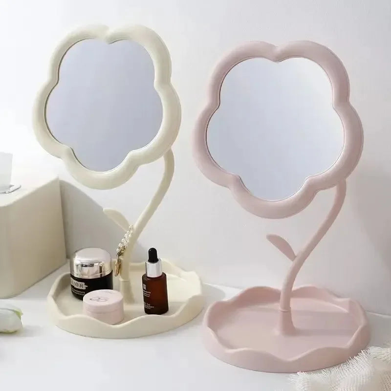 Espejo de escritorio creativo con diseño floral para dormitorios; pieza de gran valor estético y estilo sofisticado, ideal para tocadores y decoración del hogar.
